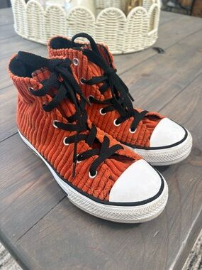 Girls size 1 Converse  High-Top Corduroy Sneakers - Orange with Black Laces